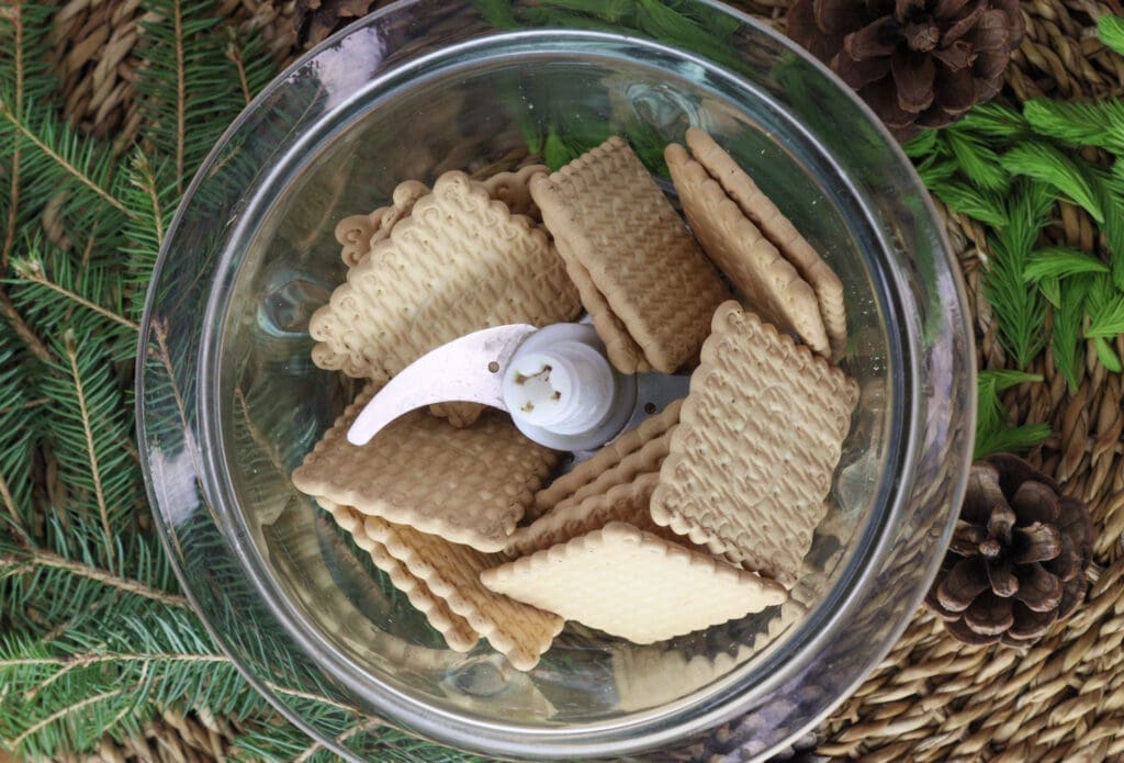 How to crush the cookies for the cake base.